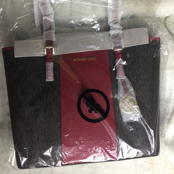 NWT MICHAEL KORS JET SET TRAVEL MEDIUM CARRYALL - Picture 7 of 8